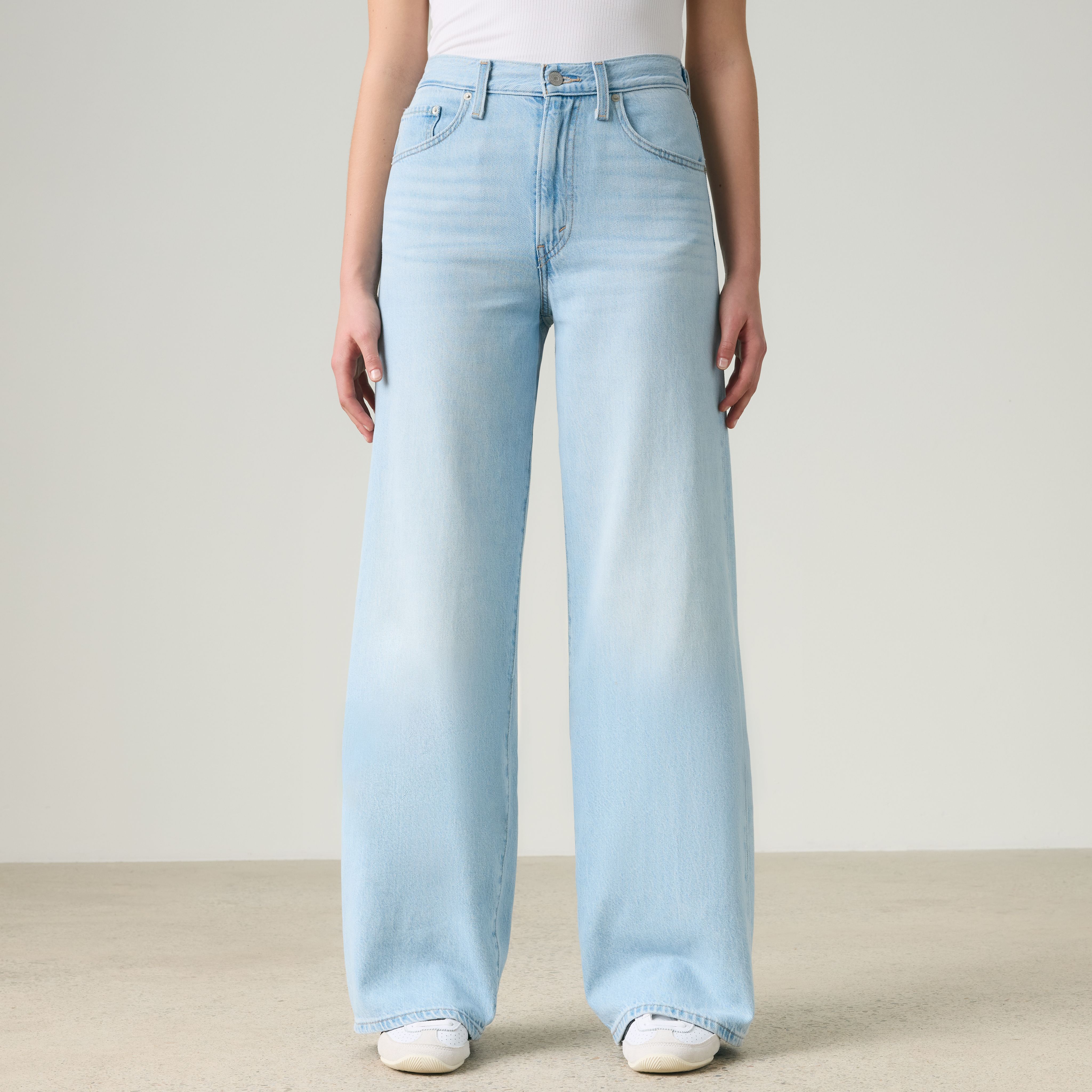 01s LEVI’S RED twisted flare jeans Italy Women's Jeans Flare Distressed | Levi's® US